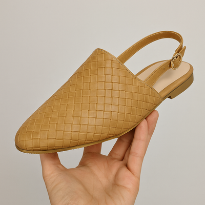 Lucia - De zomersandalen