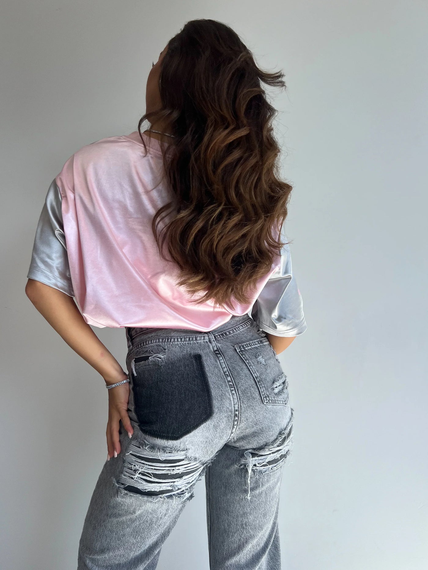 THE VIRAL | Vintage Fade Ripped Jeans